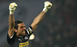 buffon_esulta_296