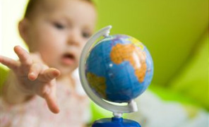 bambino_mappamondo_296