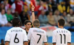 klose_cartellino_rosso_296