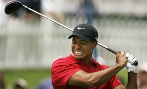 tiger_woods_camicia_rossa_296