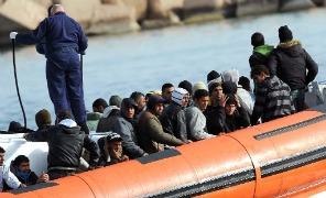 barcone_immigrati_296